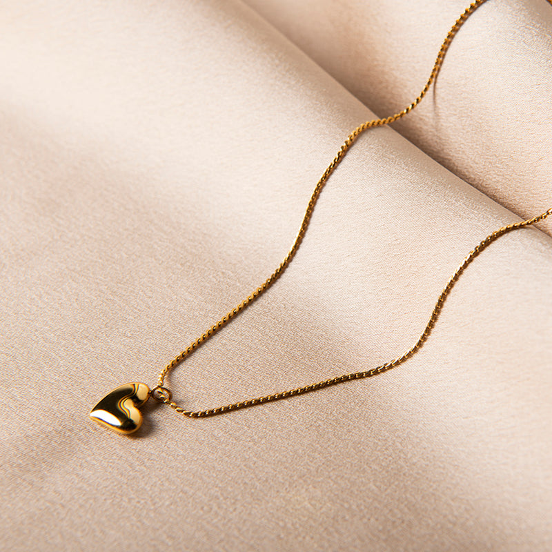 Gouden ketting met hart hanger liefde symbool – Corazon van Amberz.