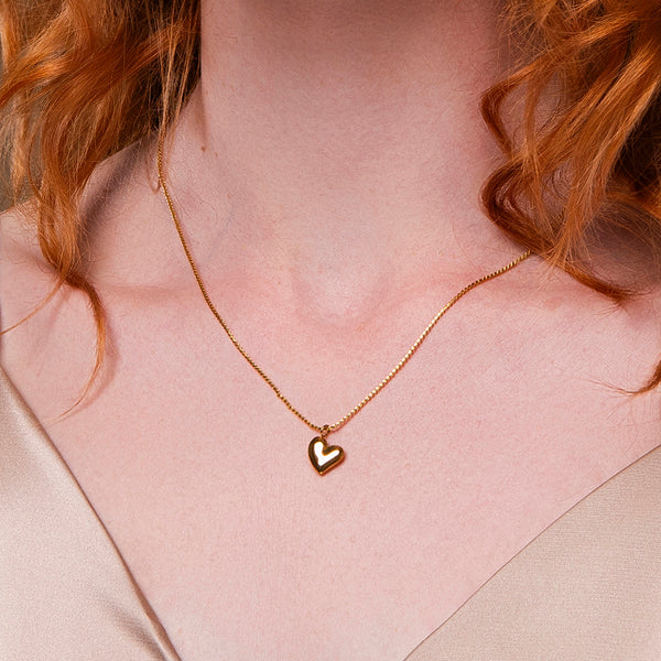 Gouden ketting met hart hanger liefde symbool – Corazon van Amberz.