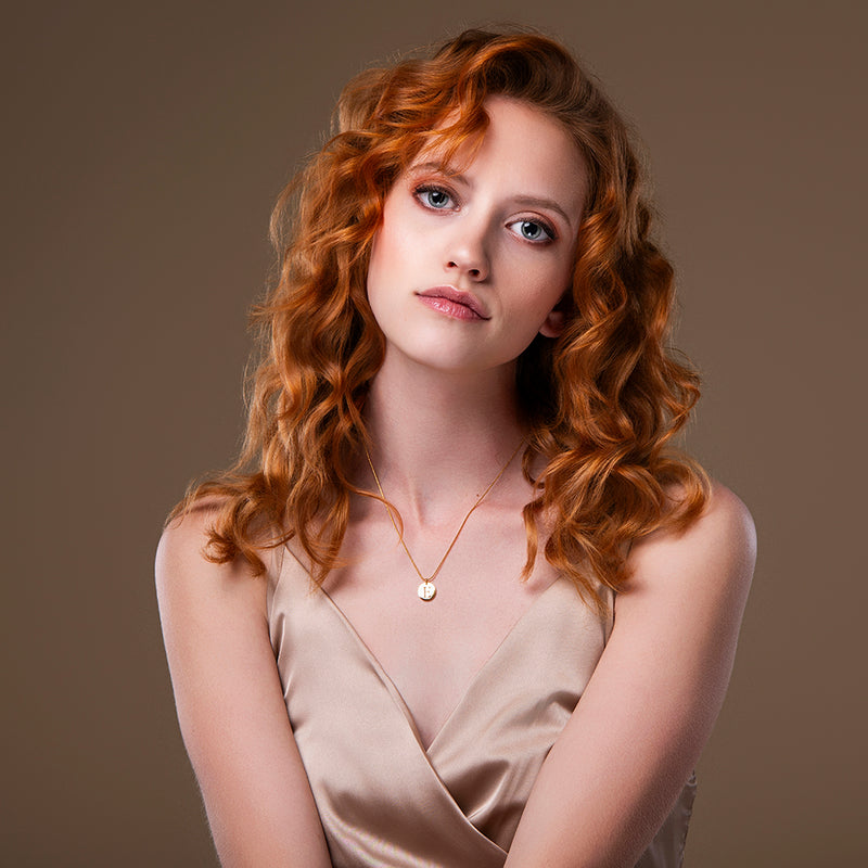 Gouden ketting met initiaal hanger – kies jouw eigen letter bij Amberz.